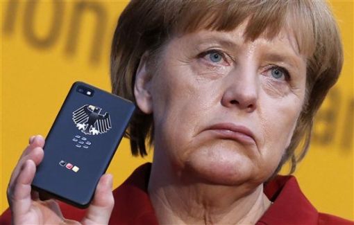 Angela Merkel chanting for Blackberry