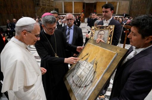 PS Cristian Crisan explica Papei Leon XIV icoana Catedralei din Blaj